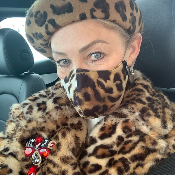 Meet your Posher, Mary - Picture 3 of 16